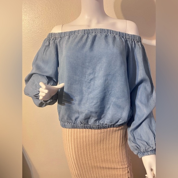 7 For all mankind Off shoulder top M - Picture 3 of 10